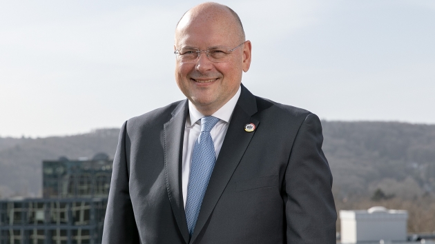 Arne Schnbohm hat am 18. Februar 2016 sein Amt als Prsident des Bundesamtes fr Sicherheit in der Informationstechnik (BSI), Bonn, angetreten